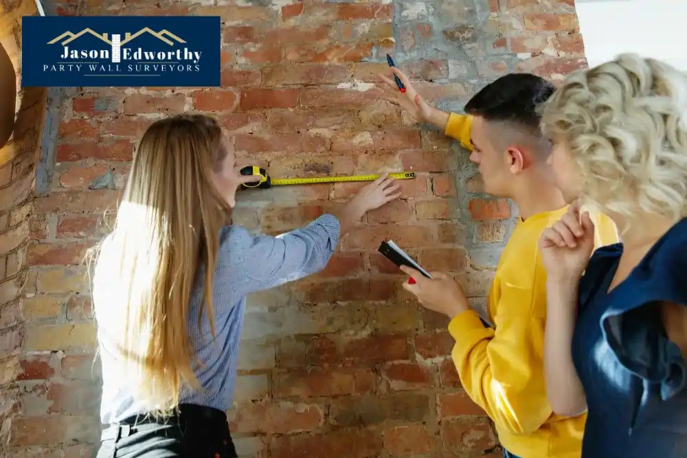 What are the responsibilities of a party wall surveyor Crewe?